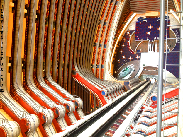 theviewfallingpastthe35thfl